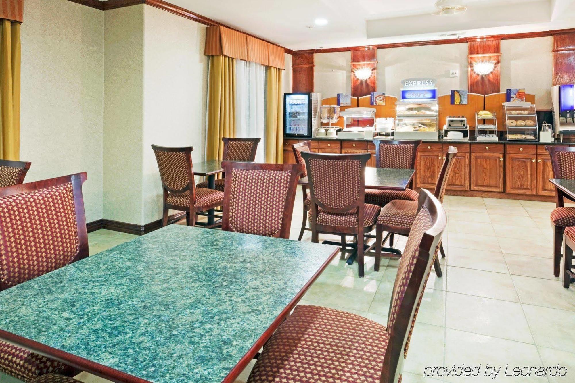Holiday Inn Express & Suites Dallas - Duncanville, An Ihg Hotel Ресторан фото